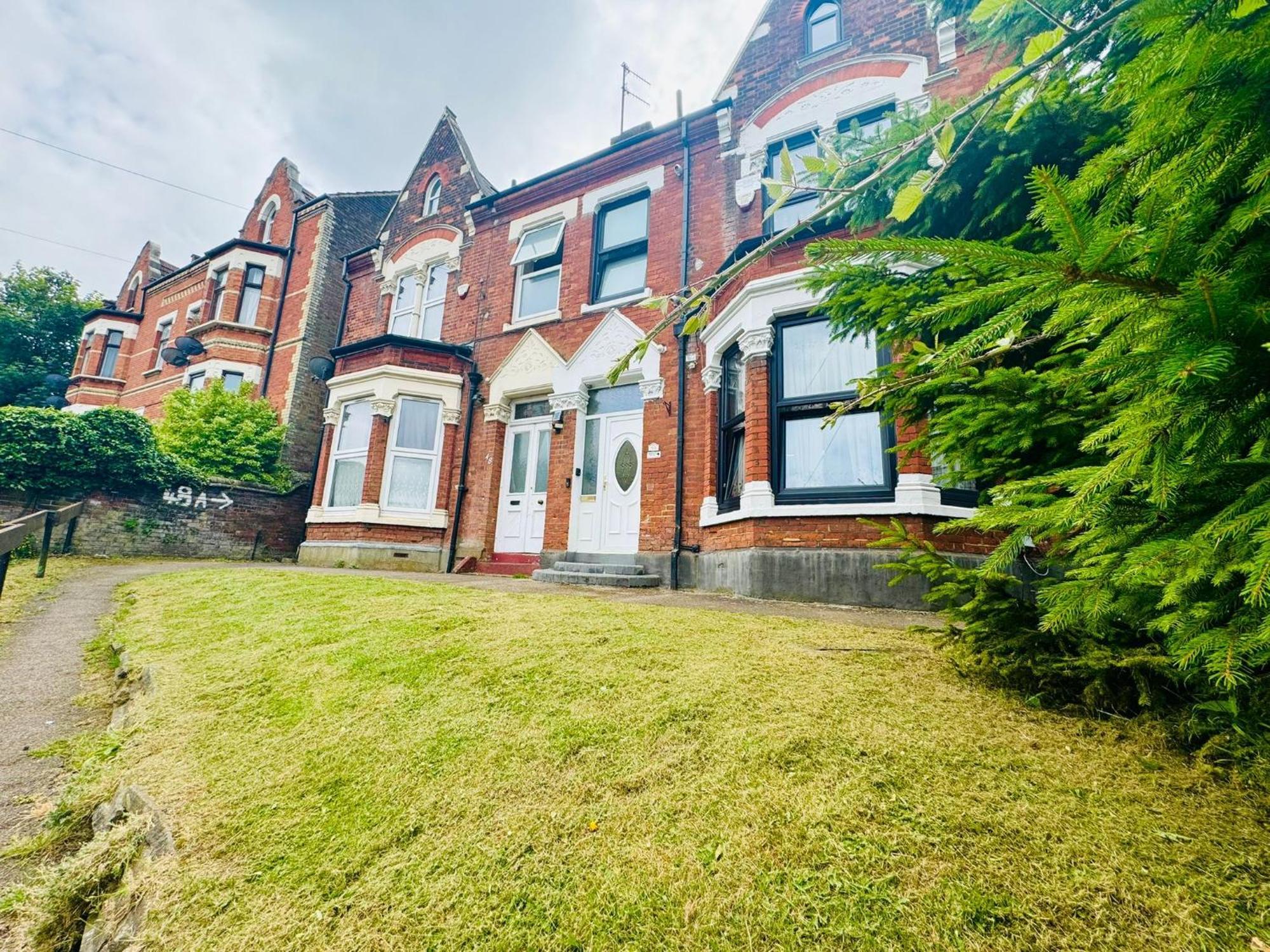 Am Victorian House Hotel Luton  Exterior photo